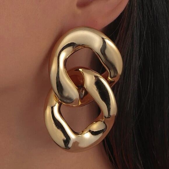 Chunky Gold Chain Link Earrings - Picture 2 of 2